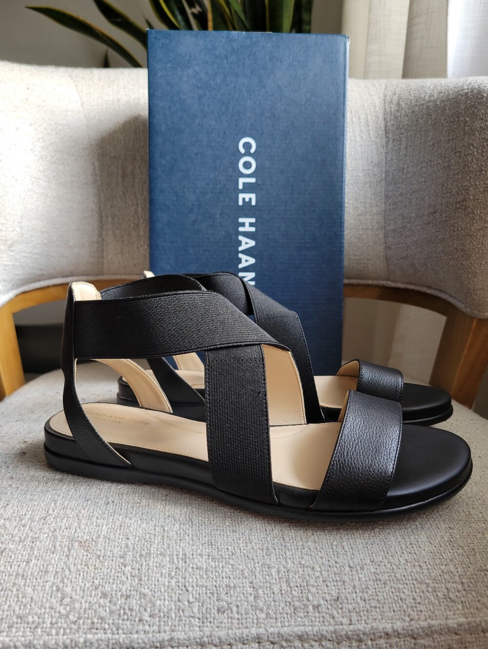 🍒 Cole Haan Black Crisscross Leather Sandals